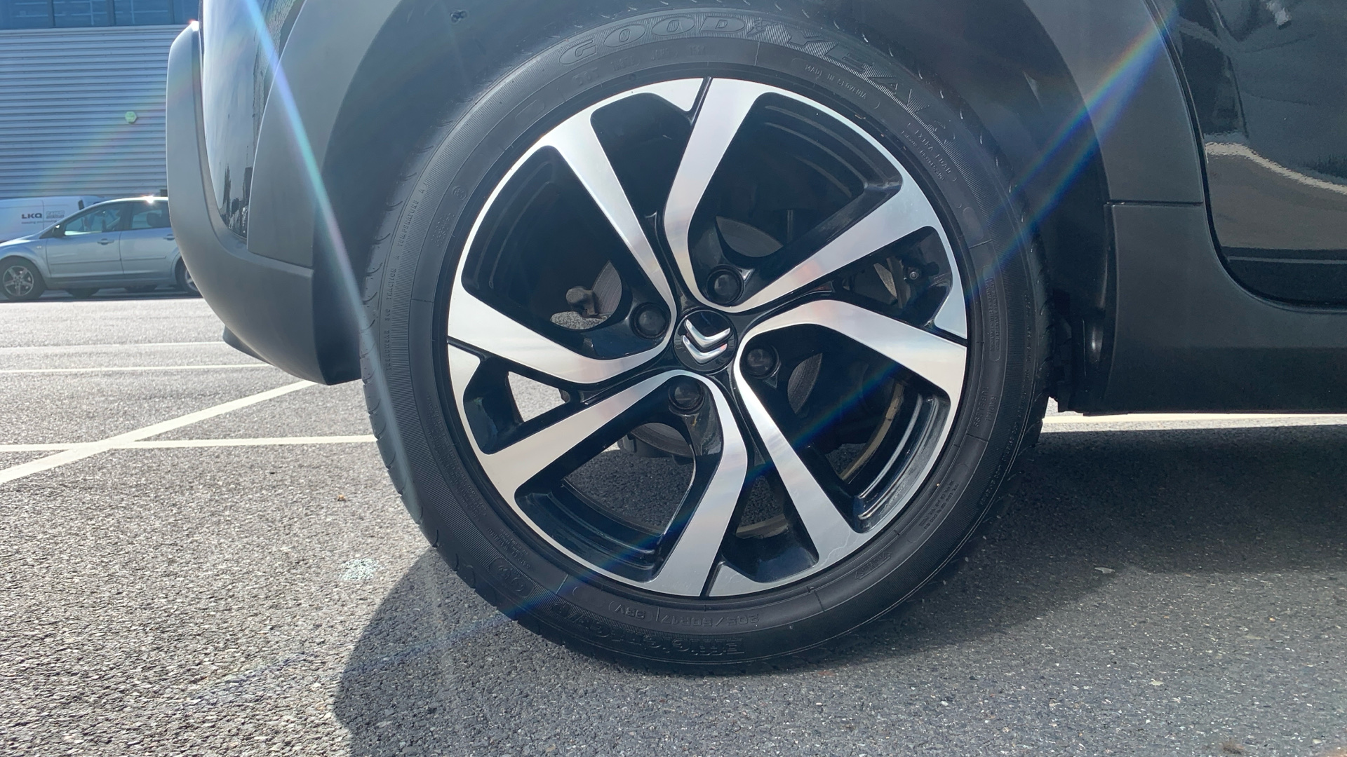 car image