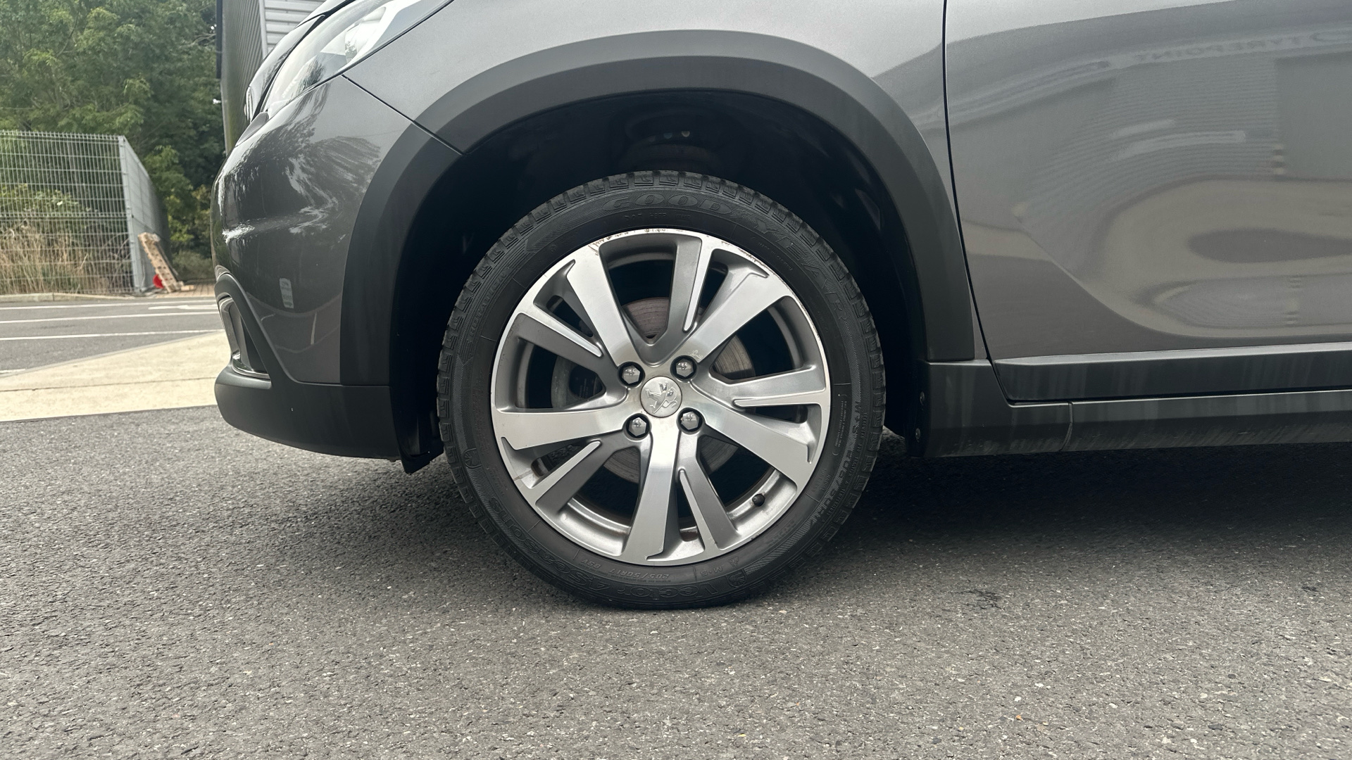 car image