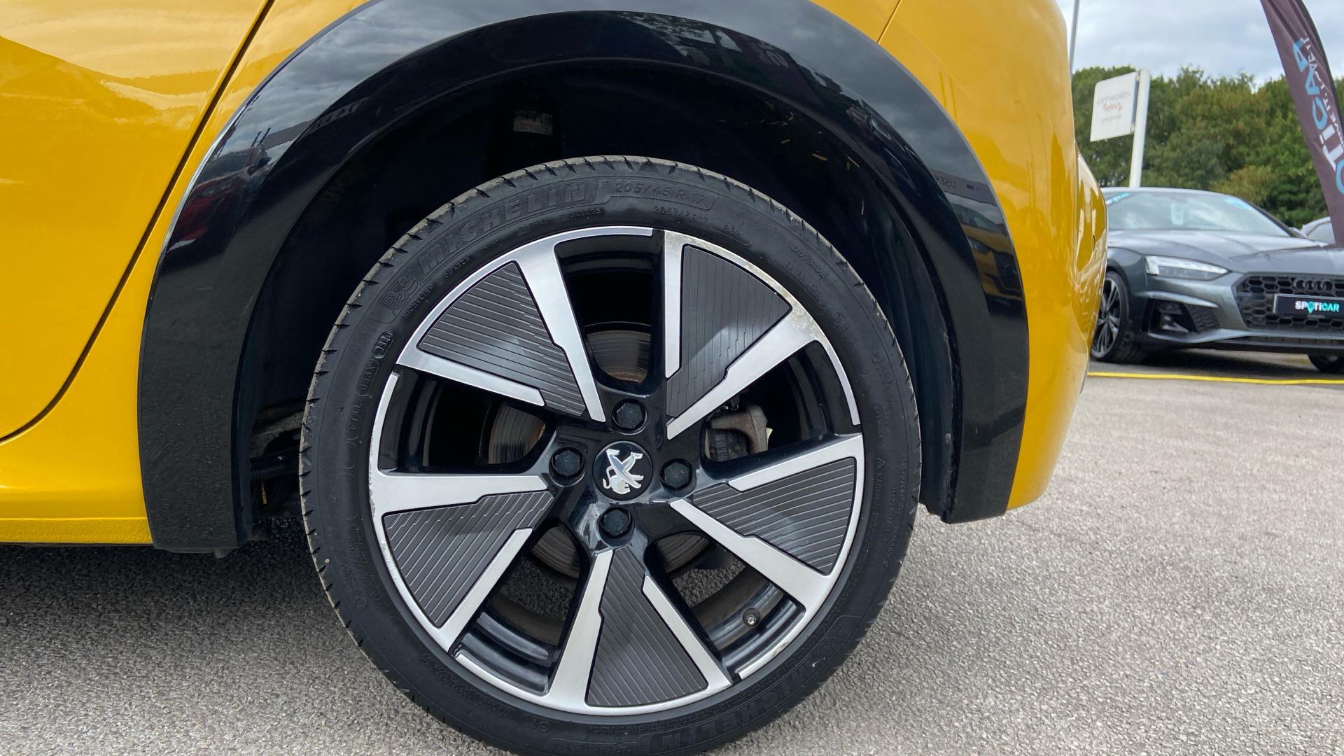 car image