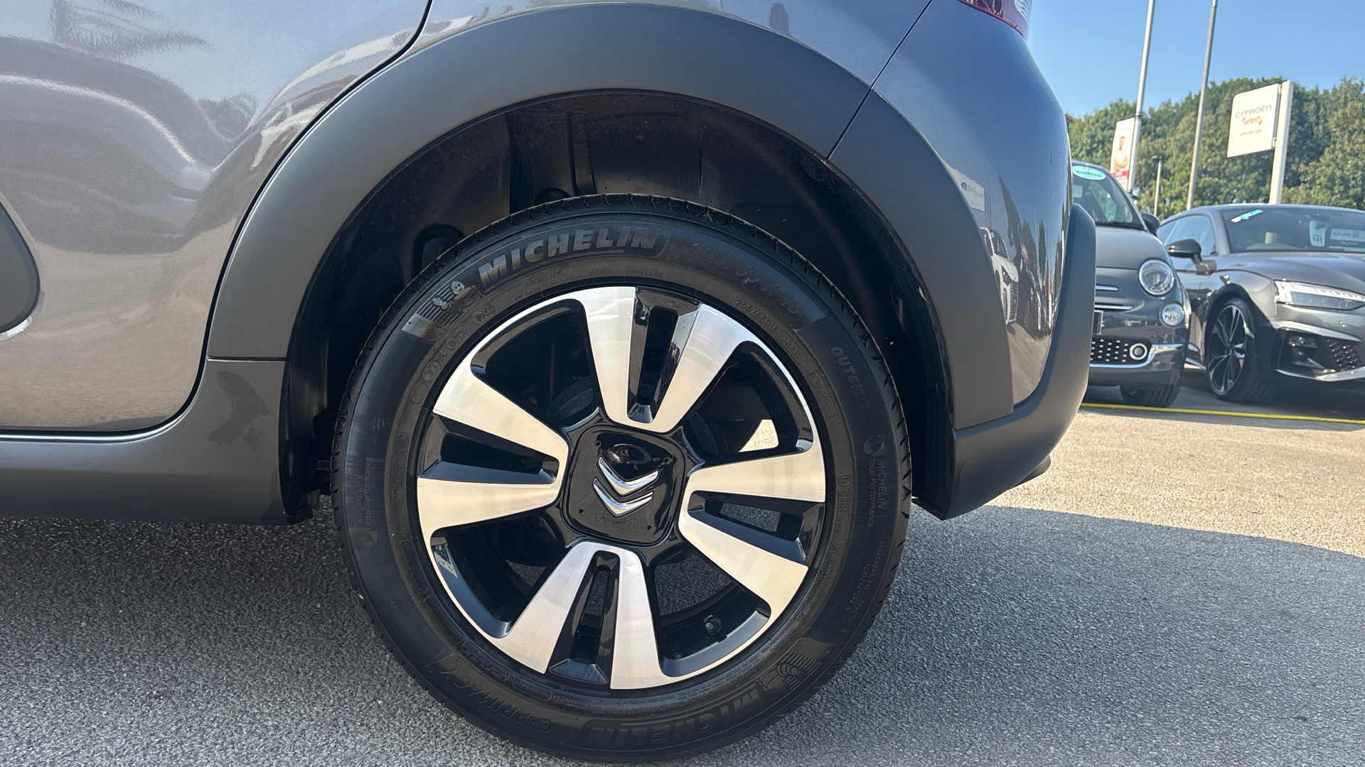 car image