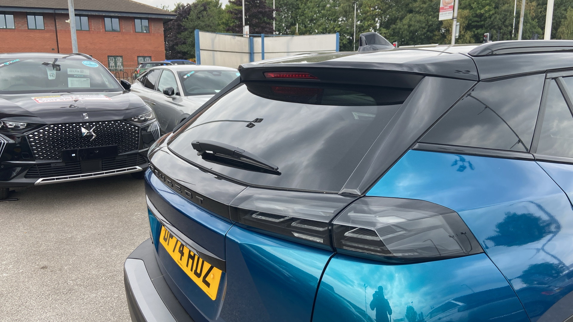 car image