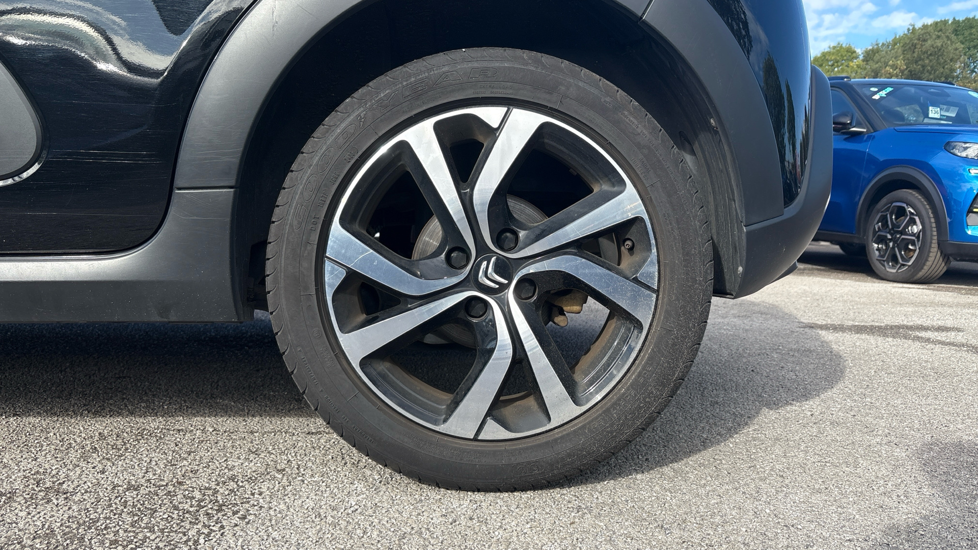 car image