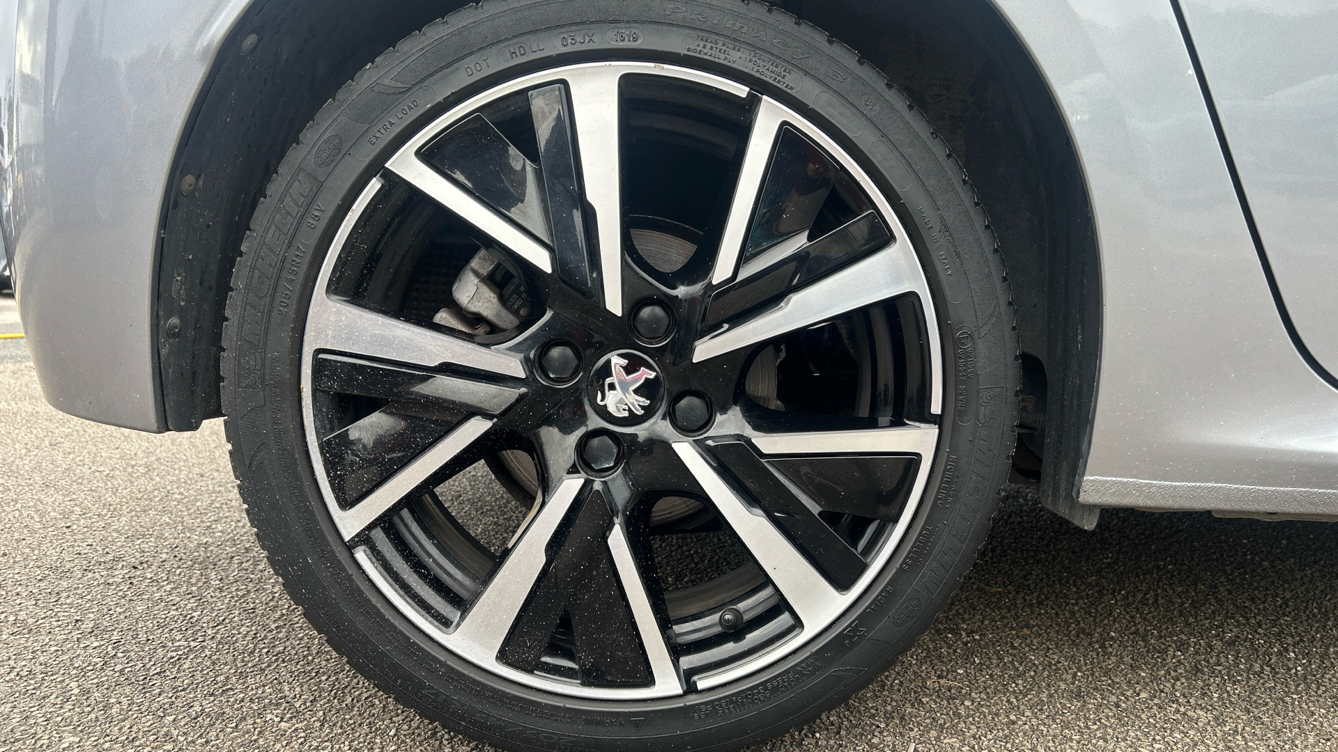 car image