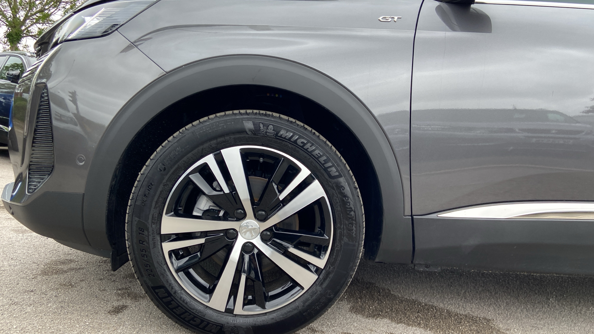 car image