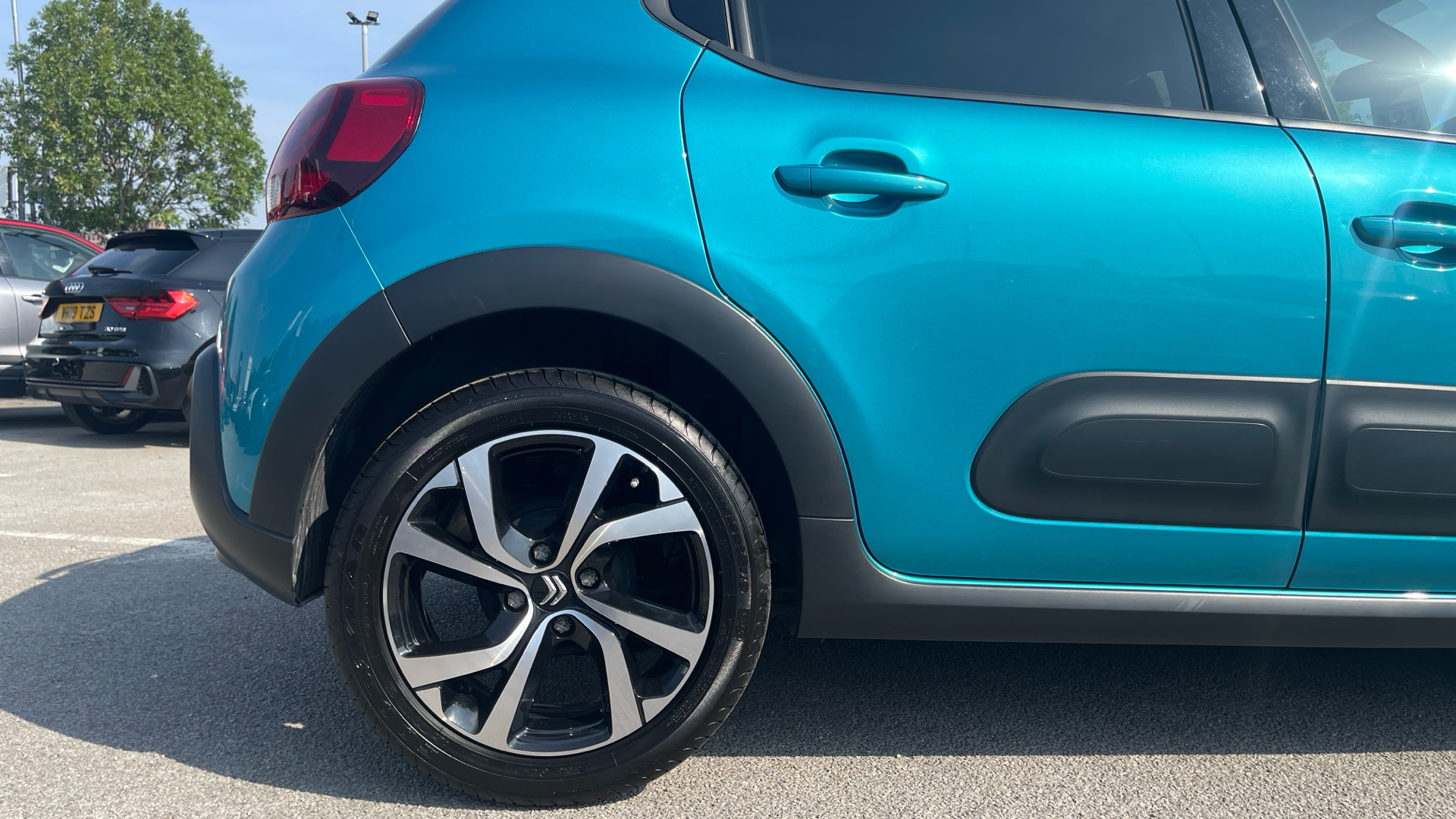 car image