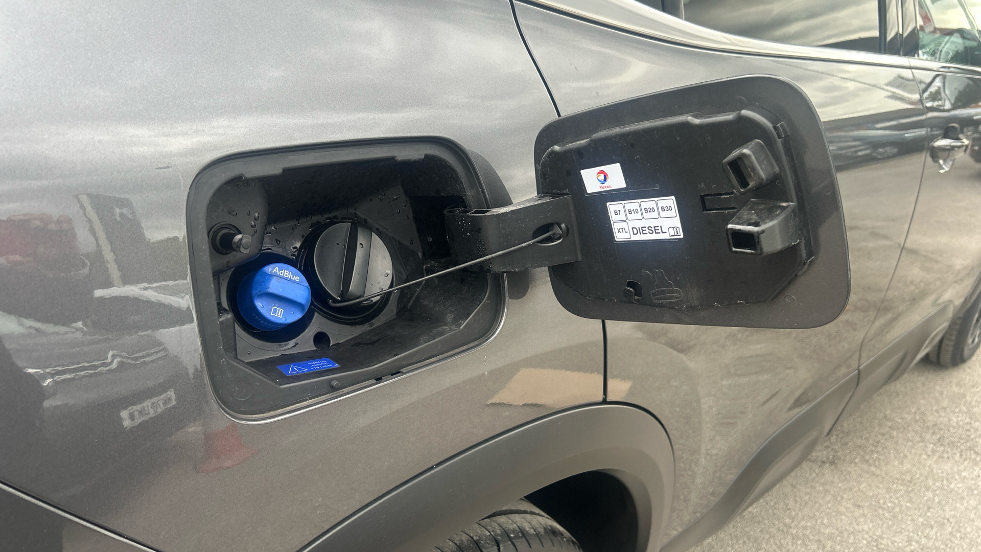 car image
