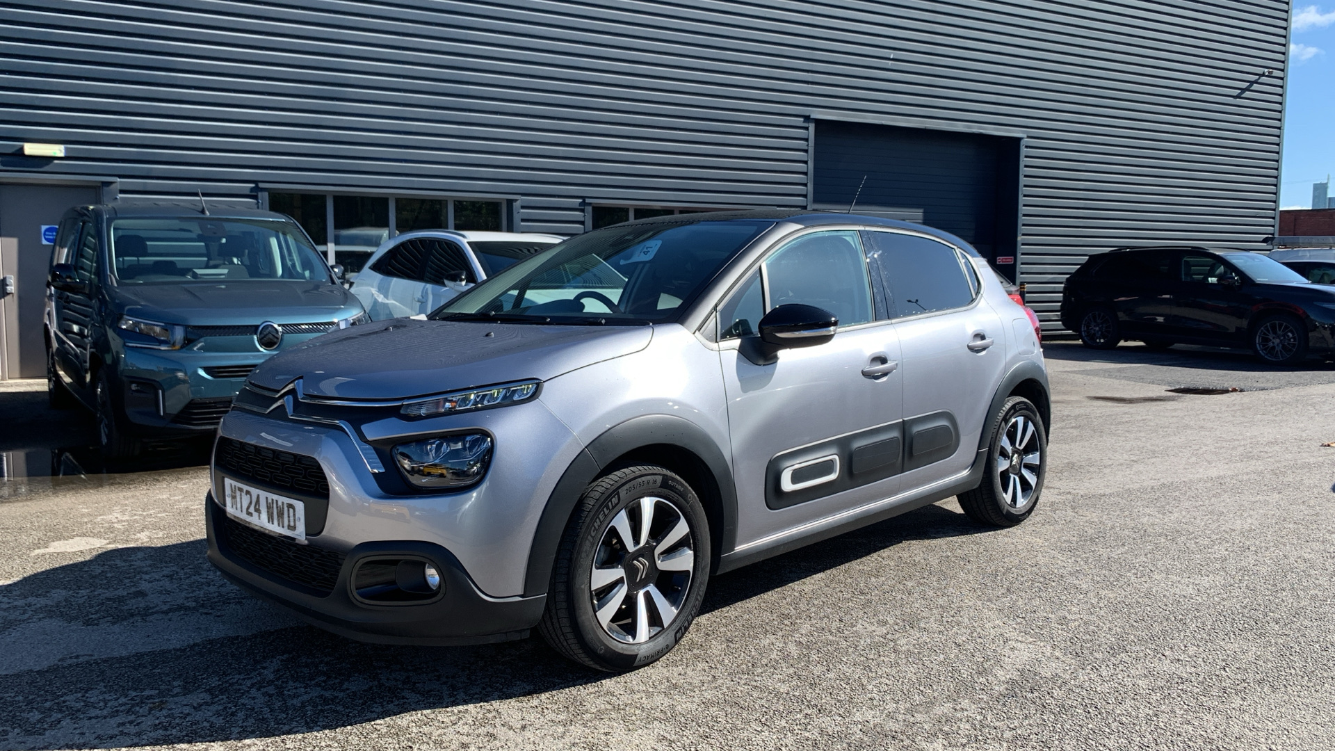 car image