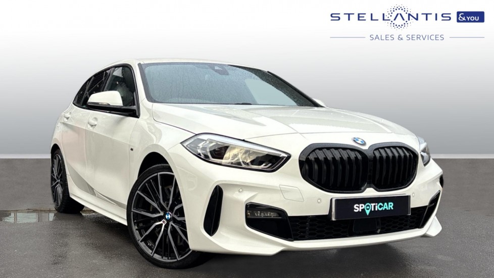None BMW 1 Series 1.5 118i M Sport (LCP) Hatchback 5dr Petrol Manual Euro 6 (s/s) (136 ps) Cash Price photo