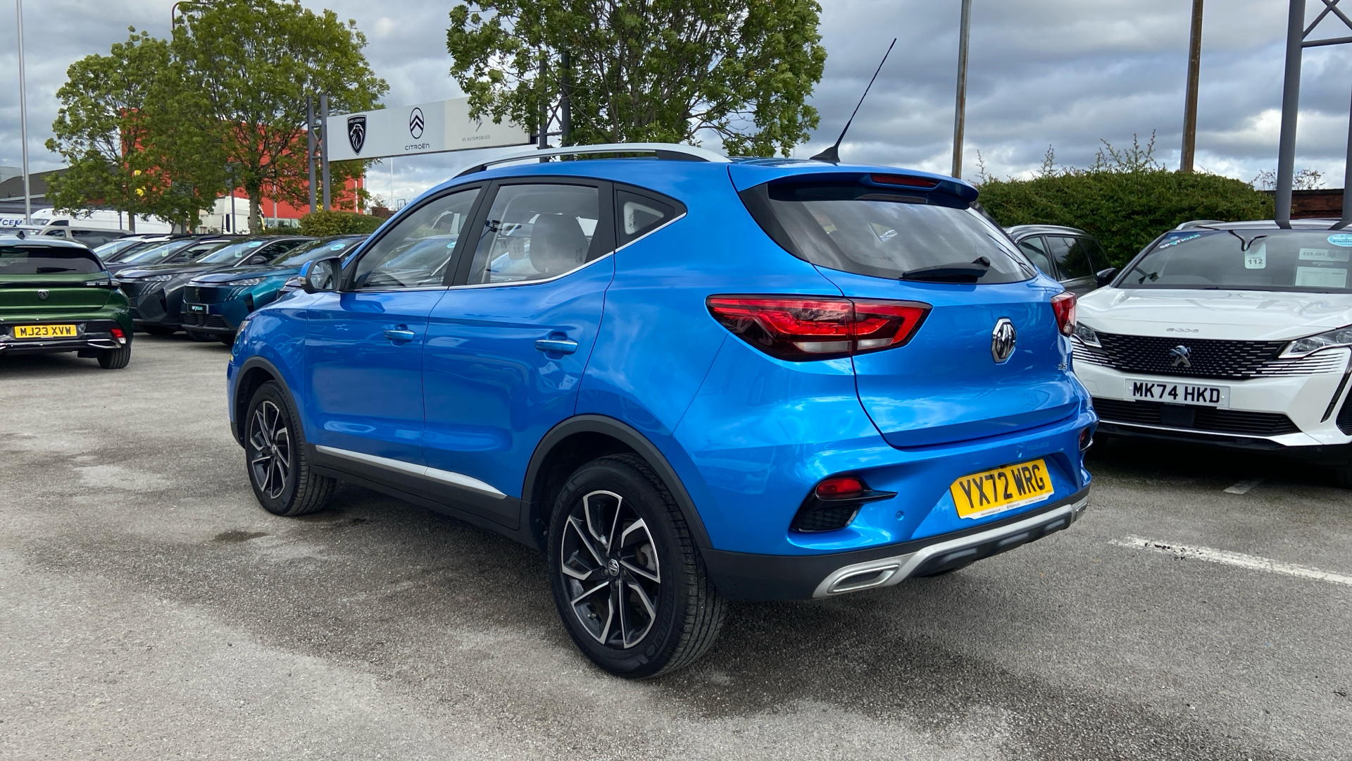 car image