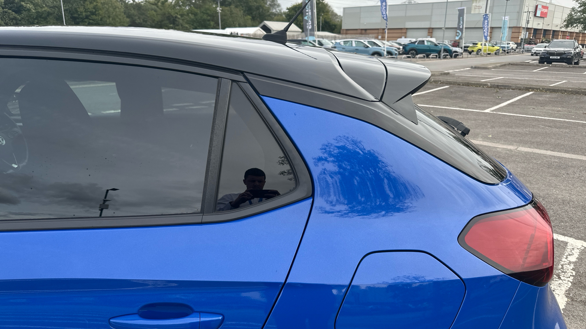 car image