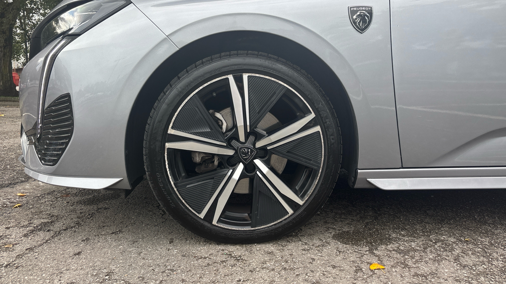 car image