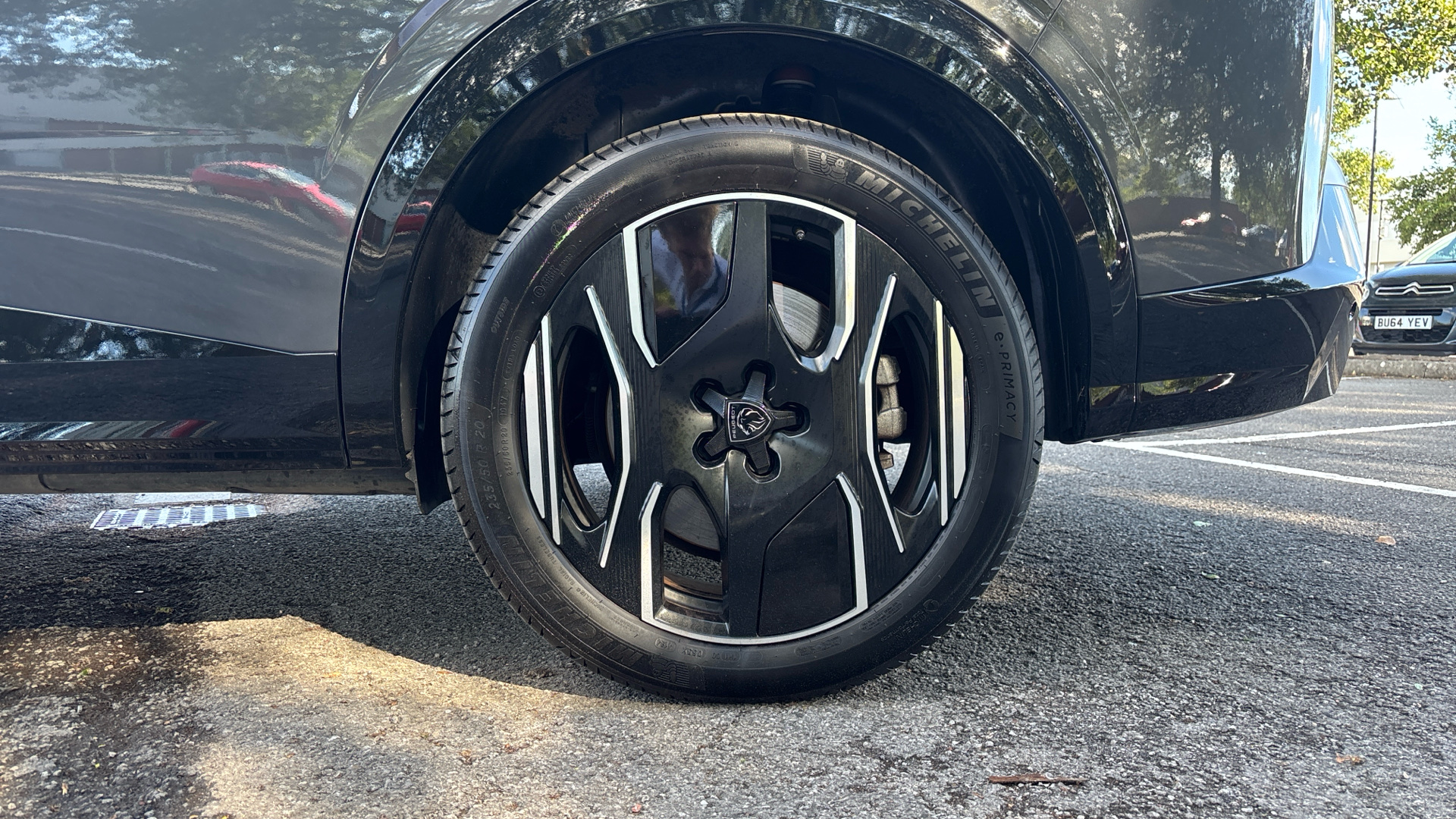 car image
