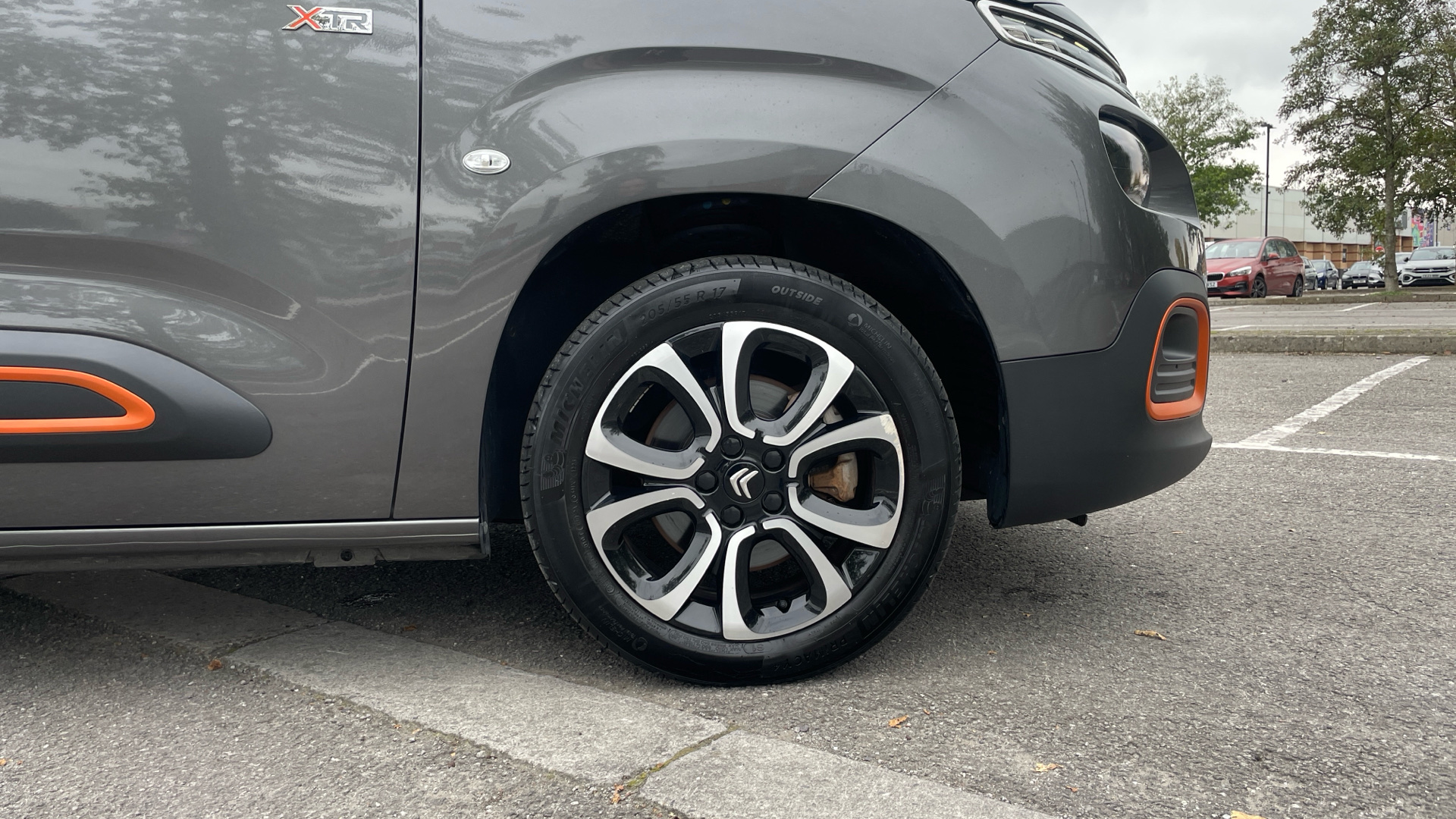car image