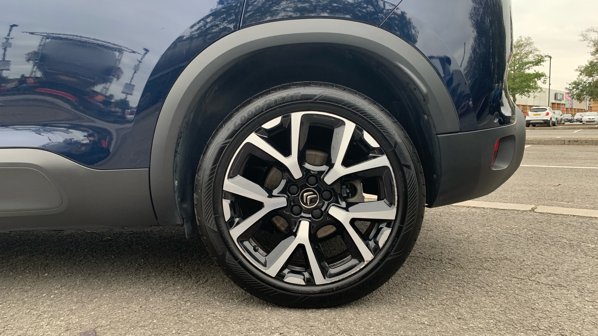 car image