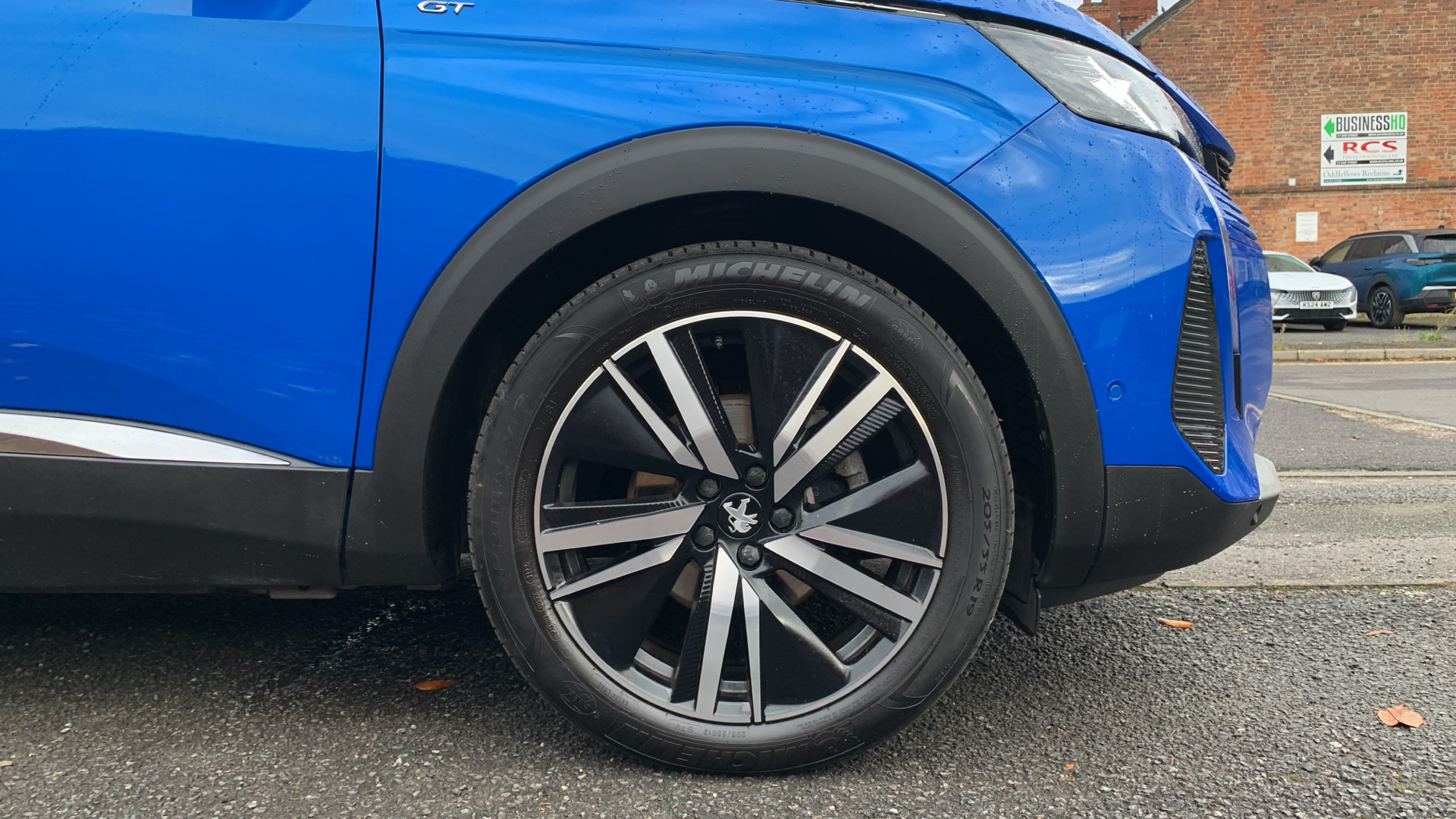 car image