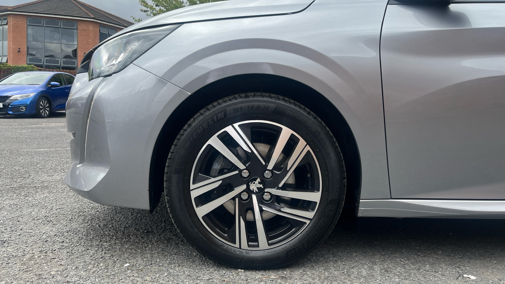 car image
