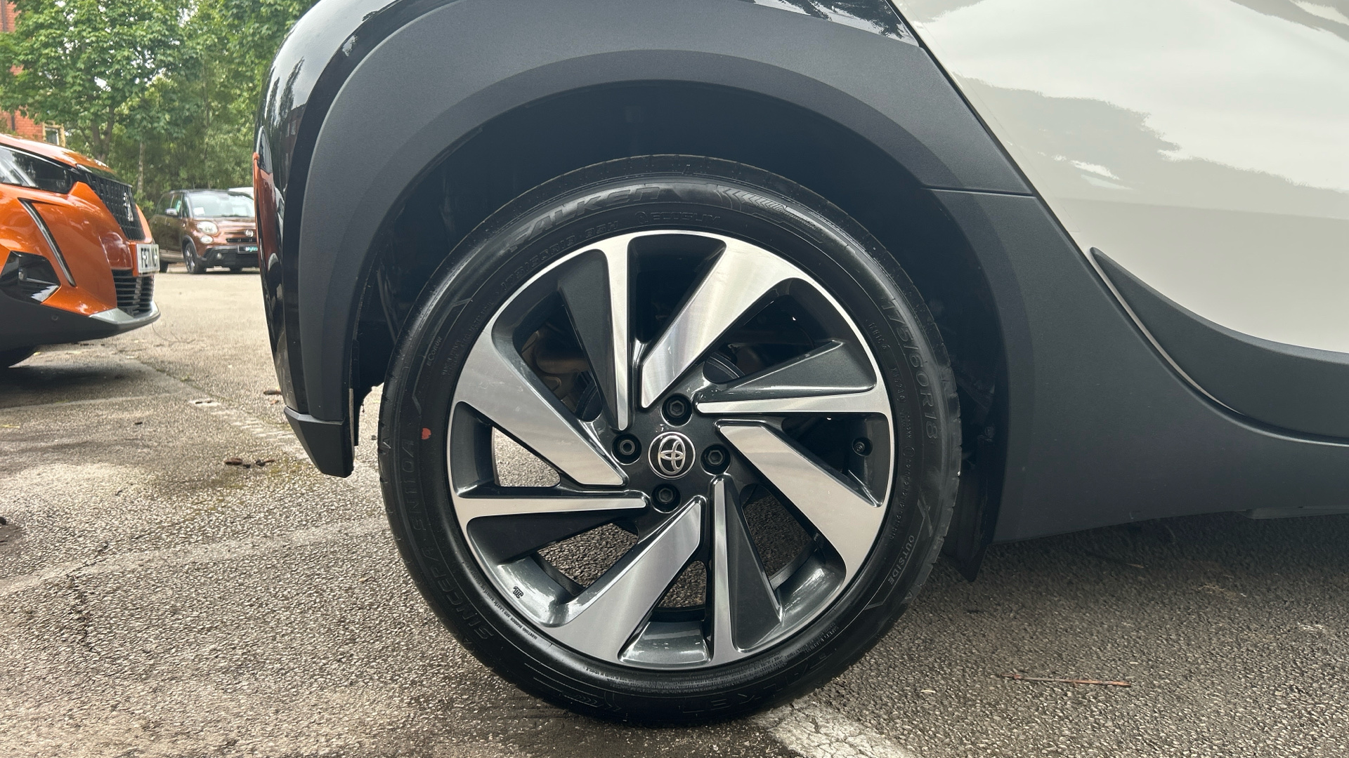 car image