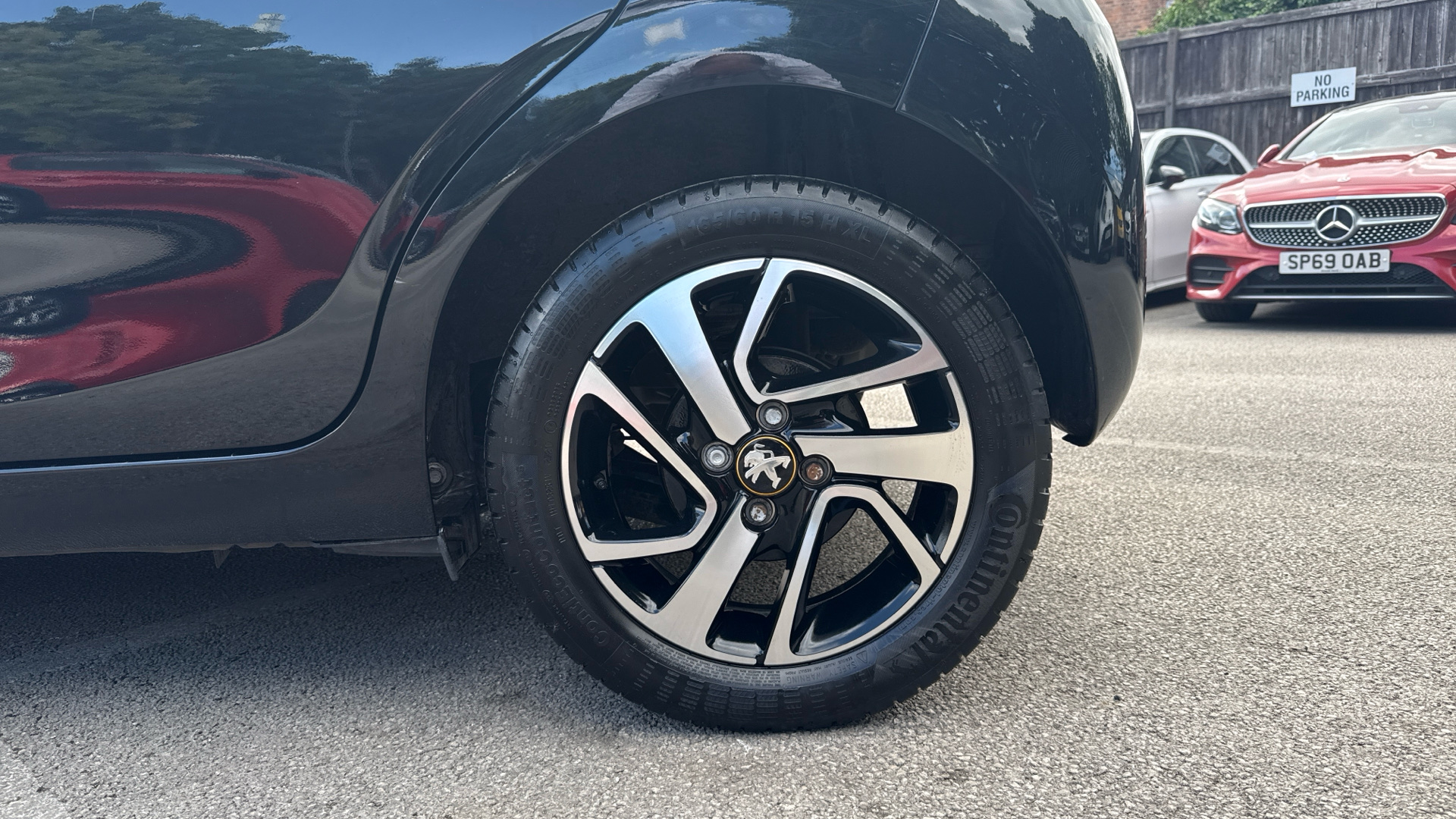 car image