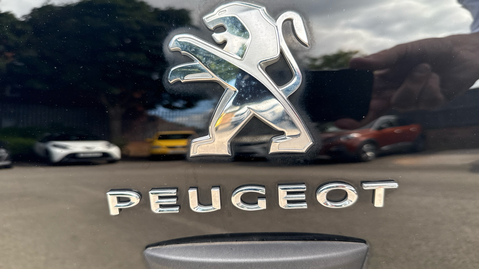 car image