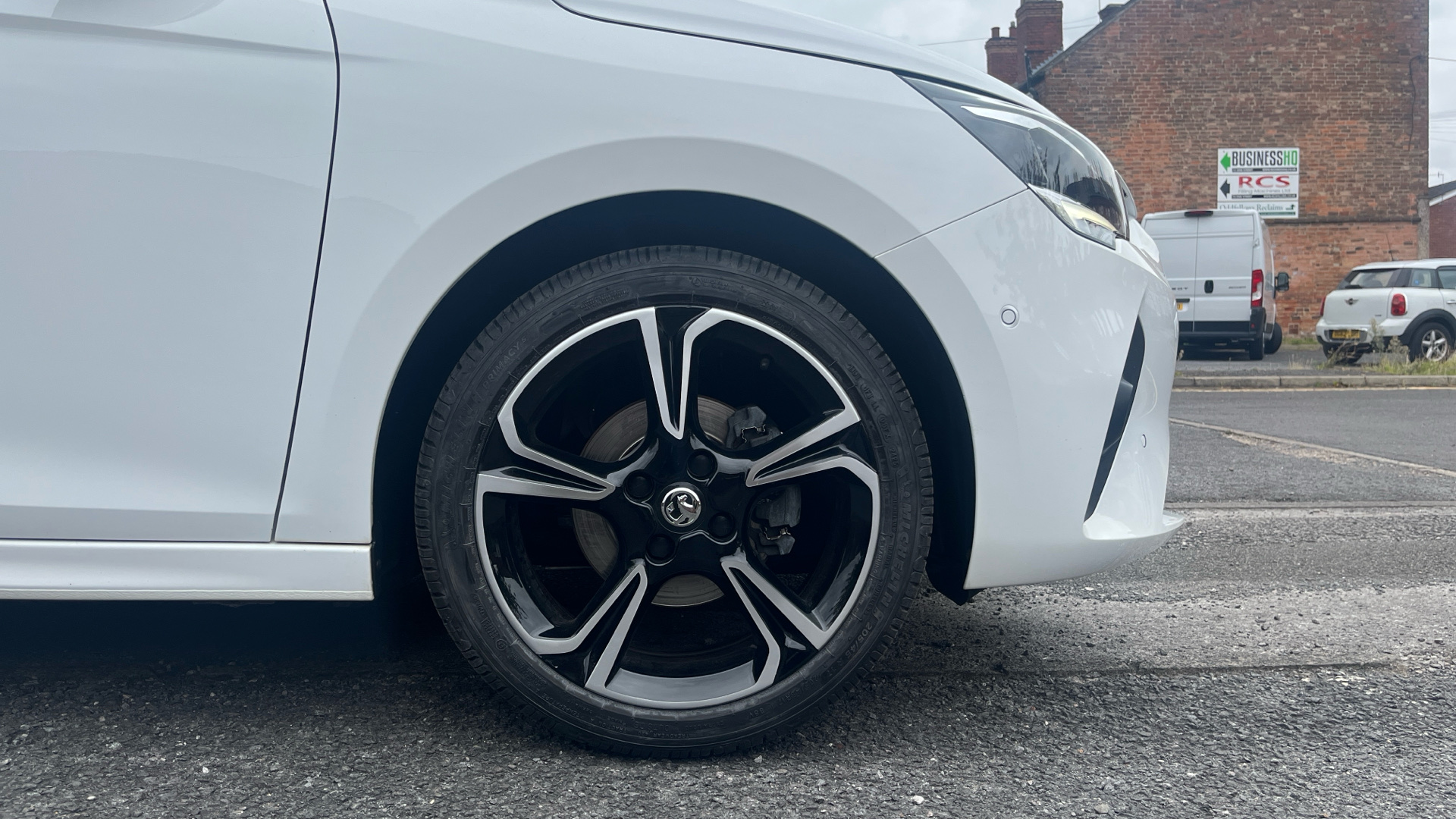 car image