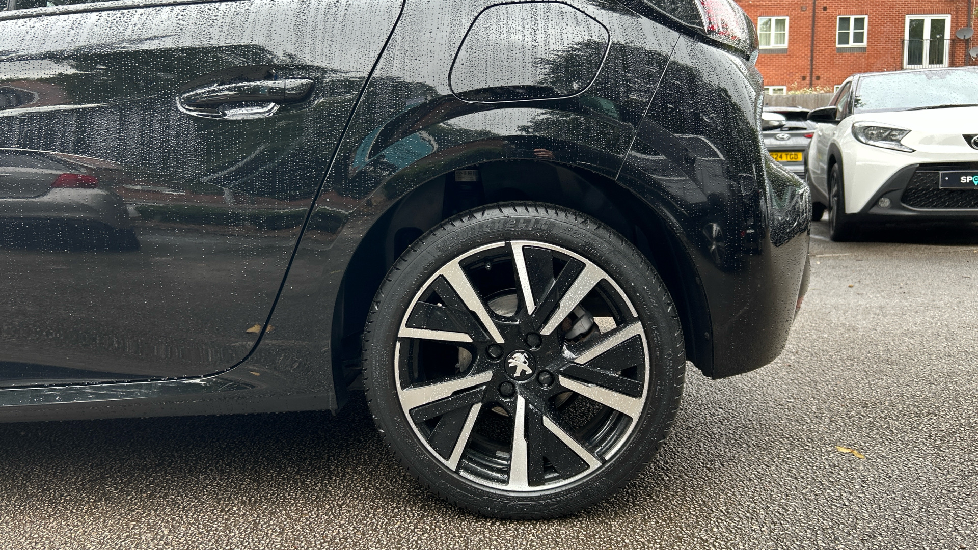 car image