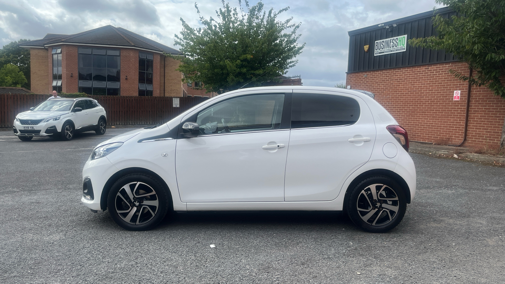 car image
