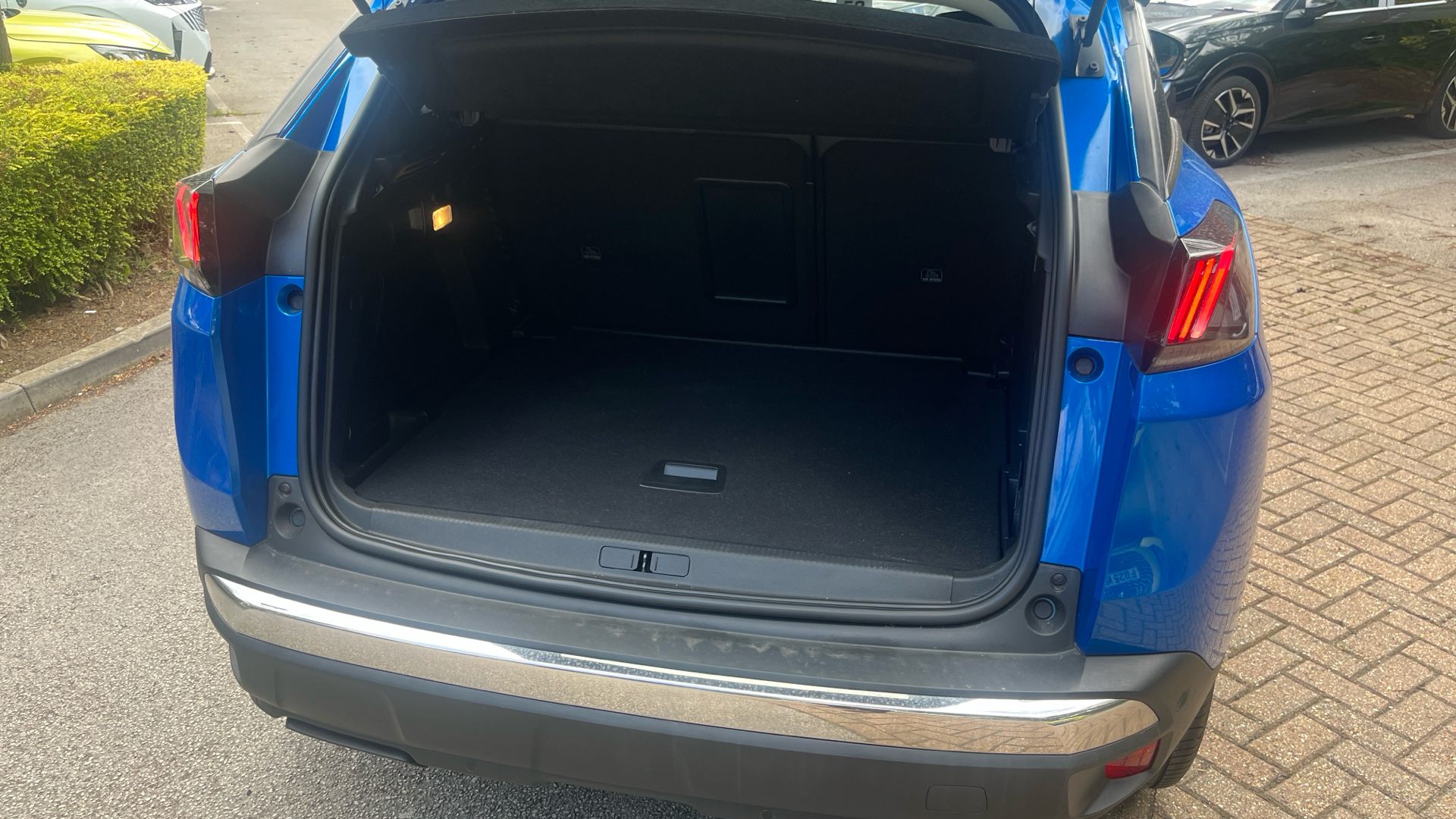car image