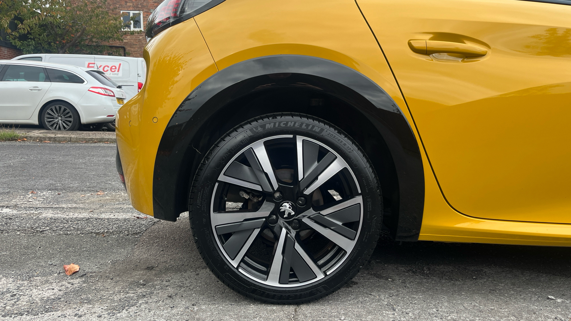 car image