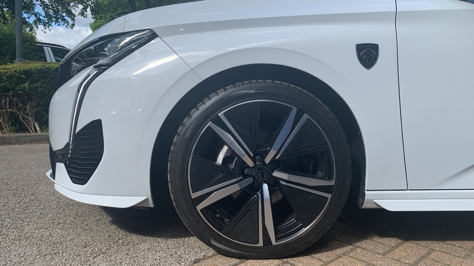 car image