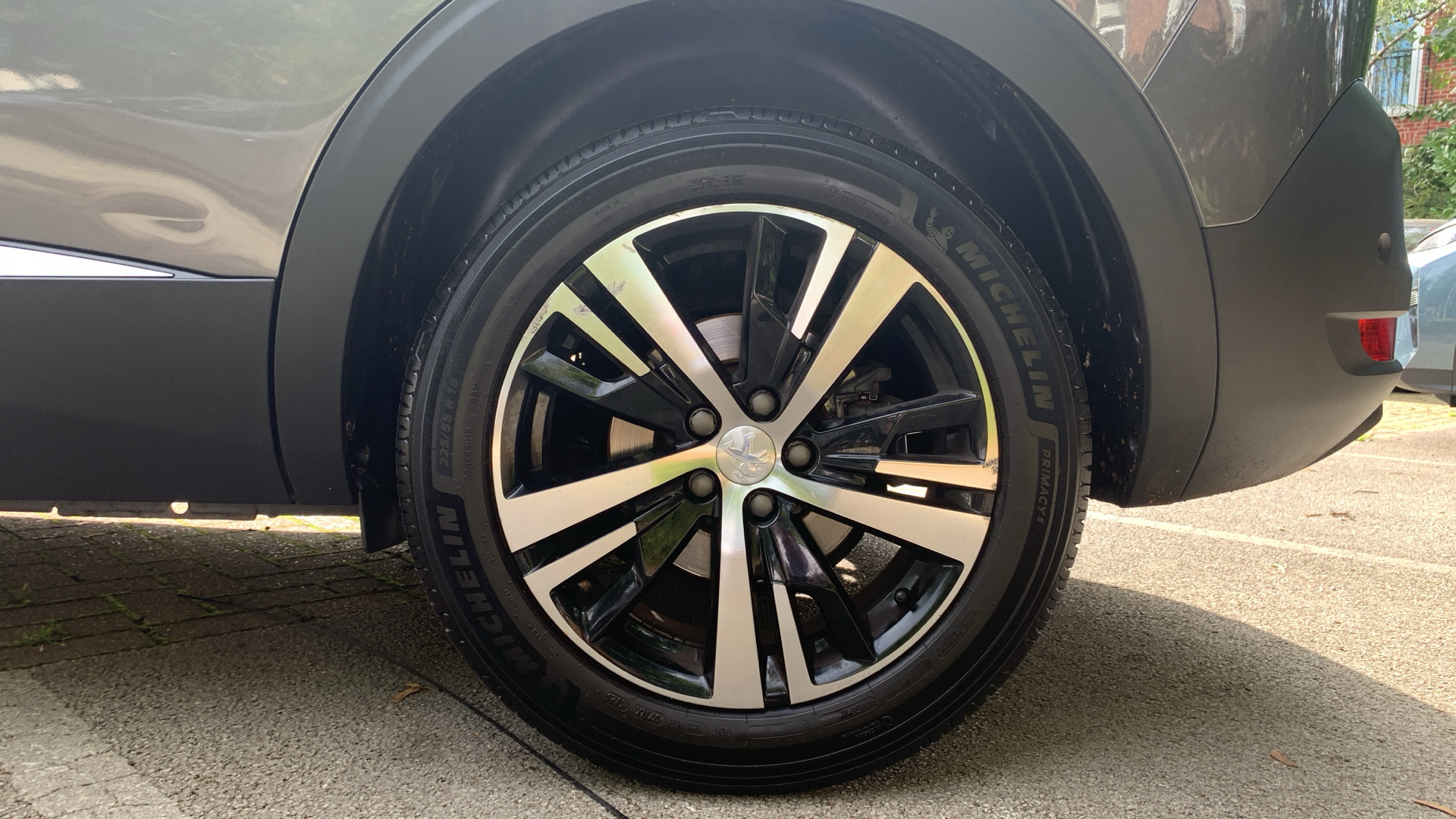 car image