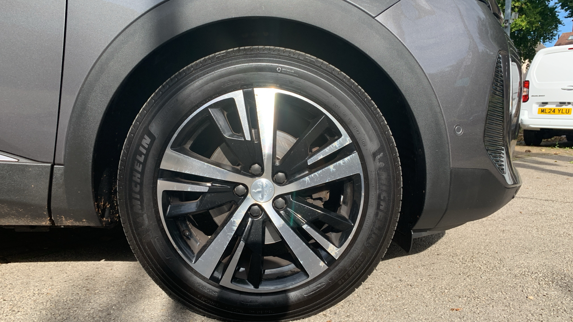 car image
