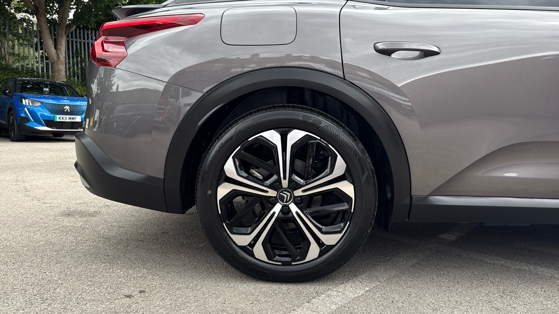 car image