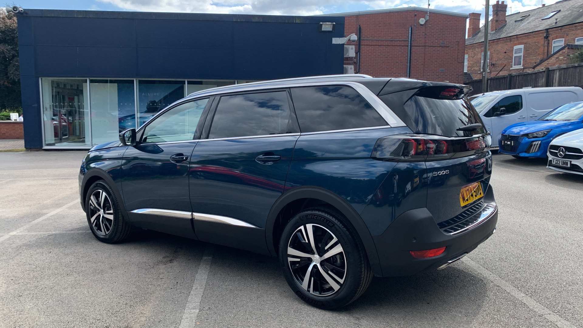 car image