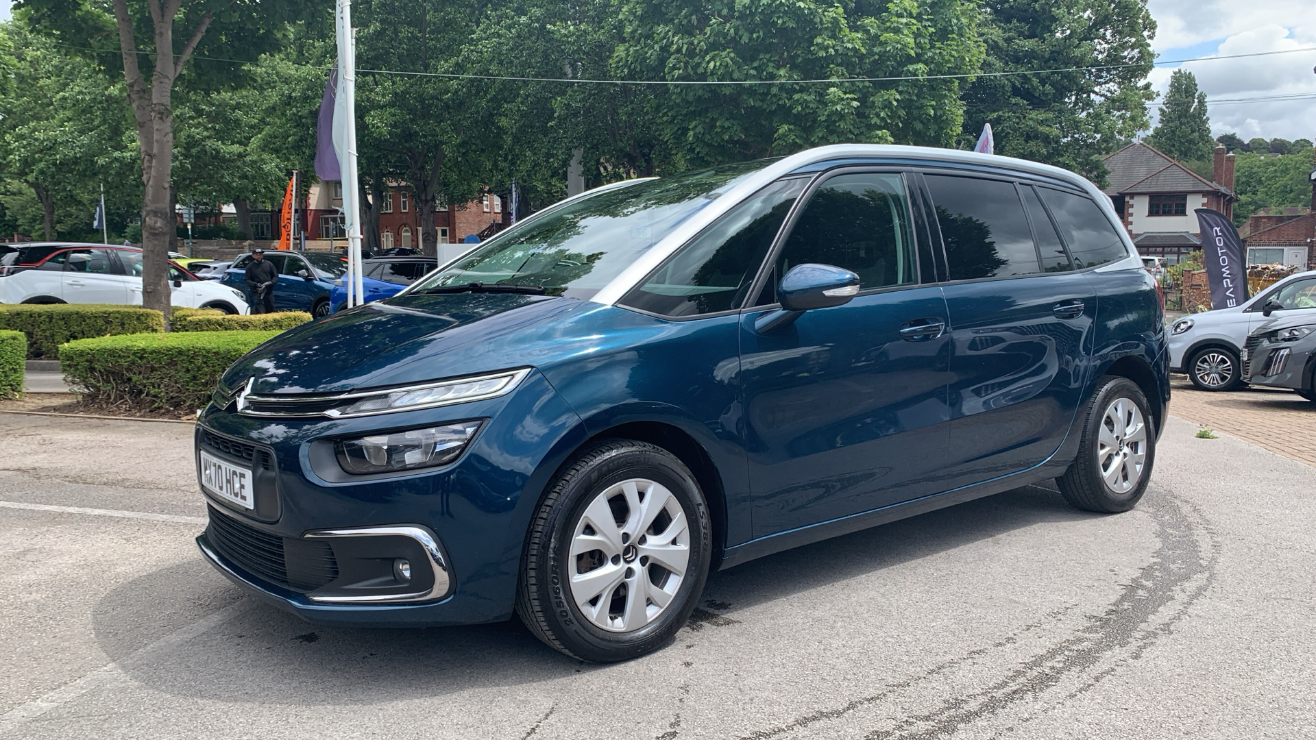 car image