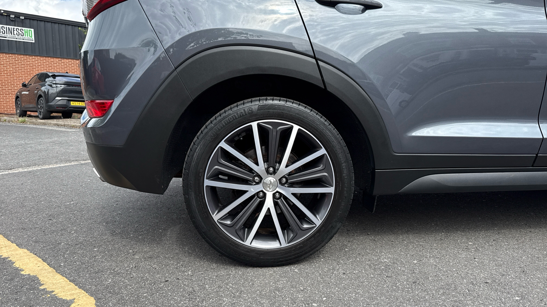 car image