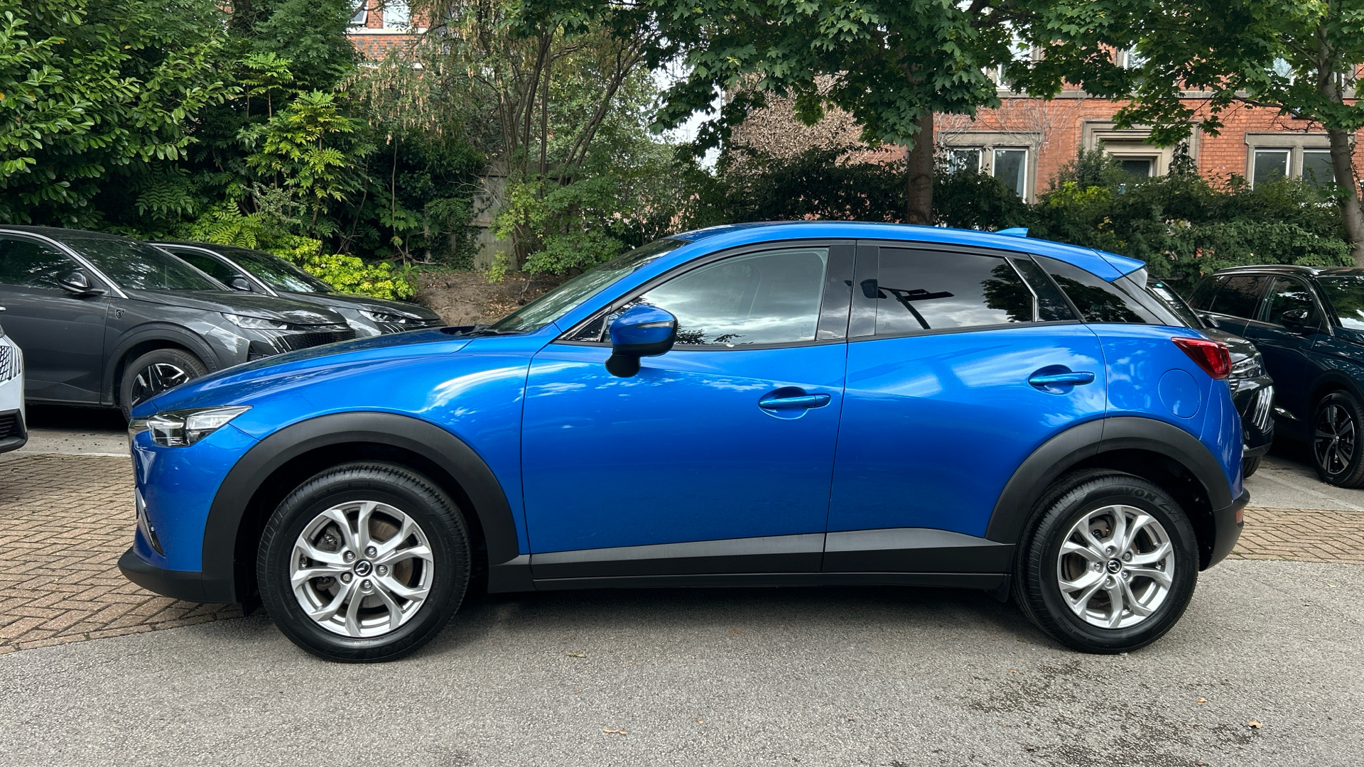 car image