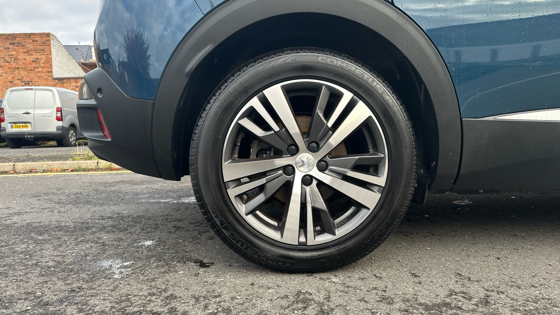 car image