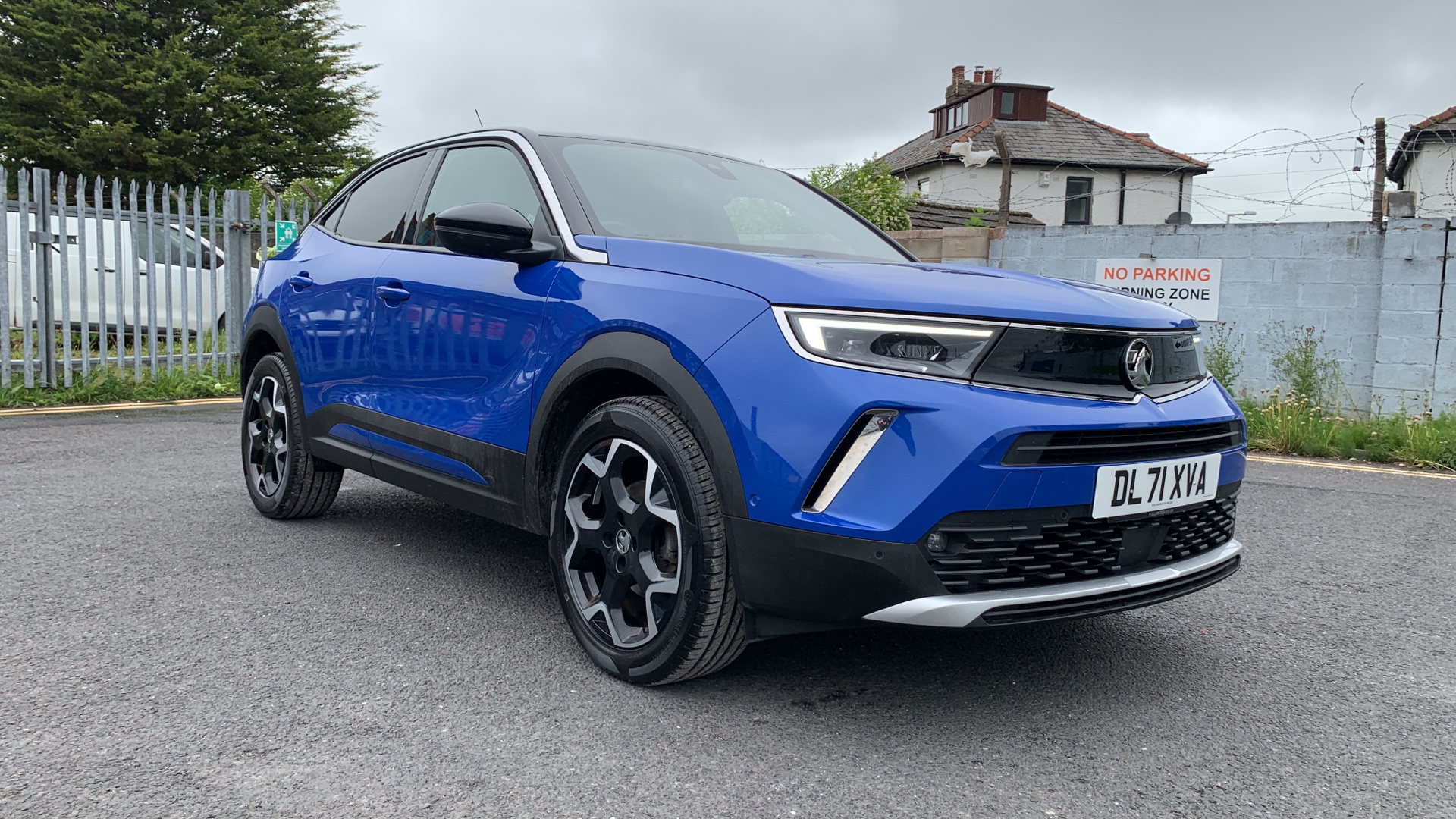 car image