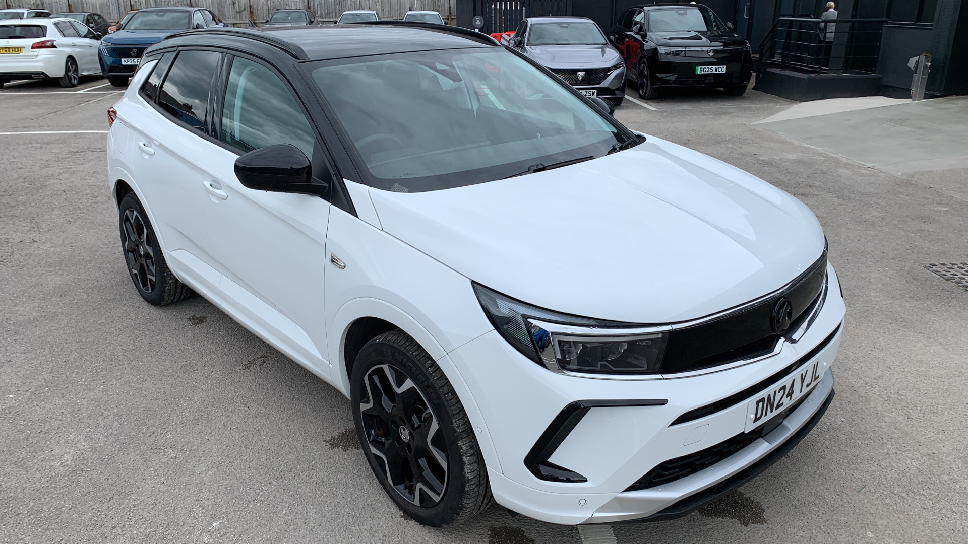 car image