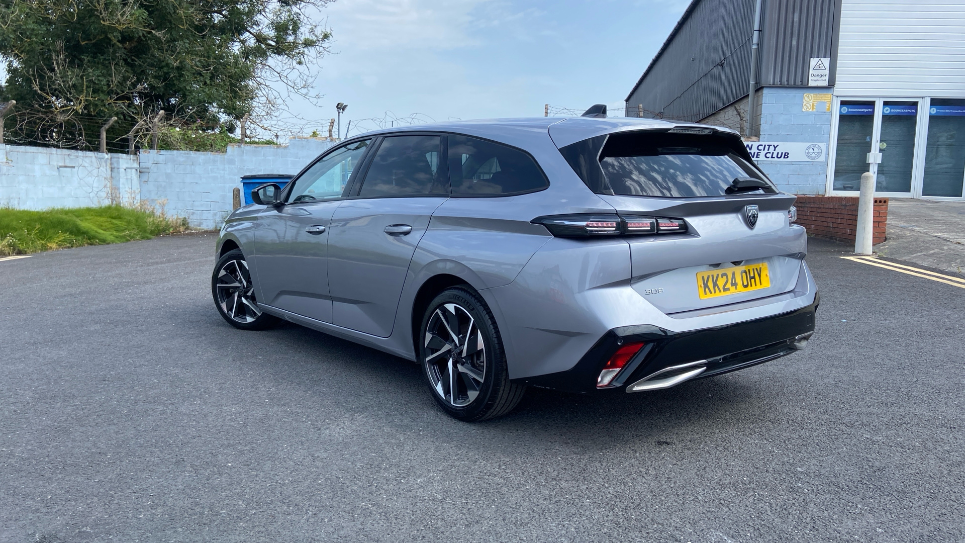 car image