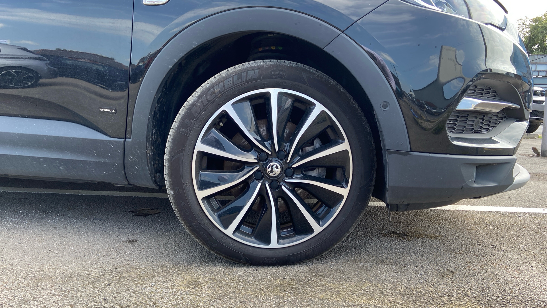 car image