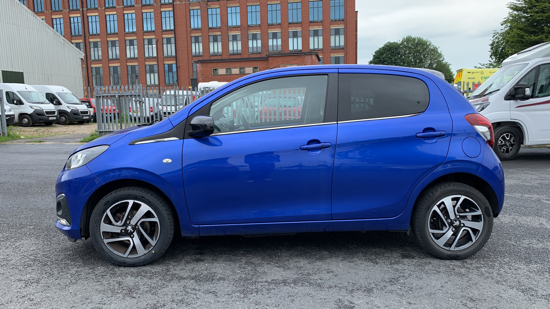 car image