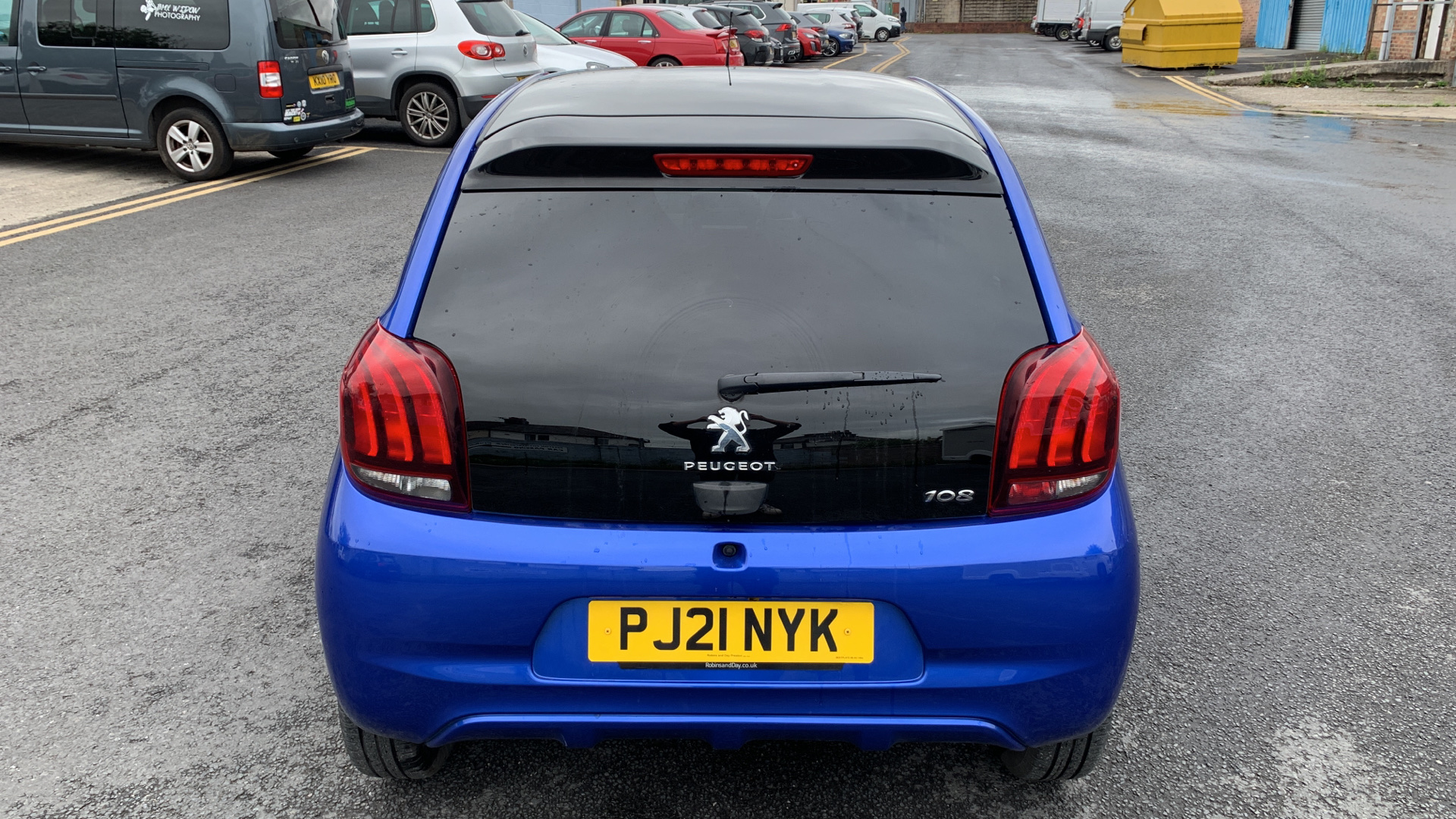 car image