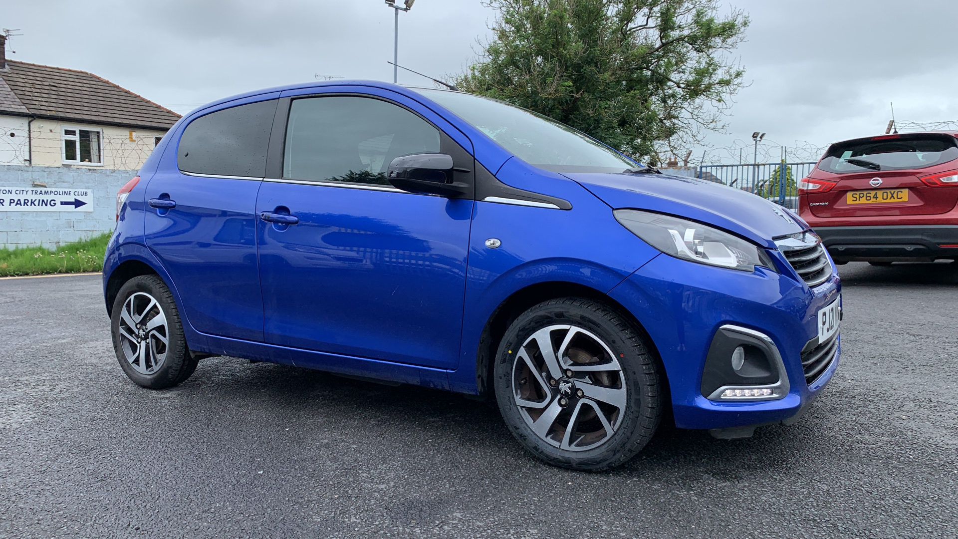 car image