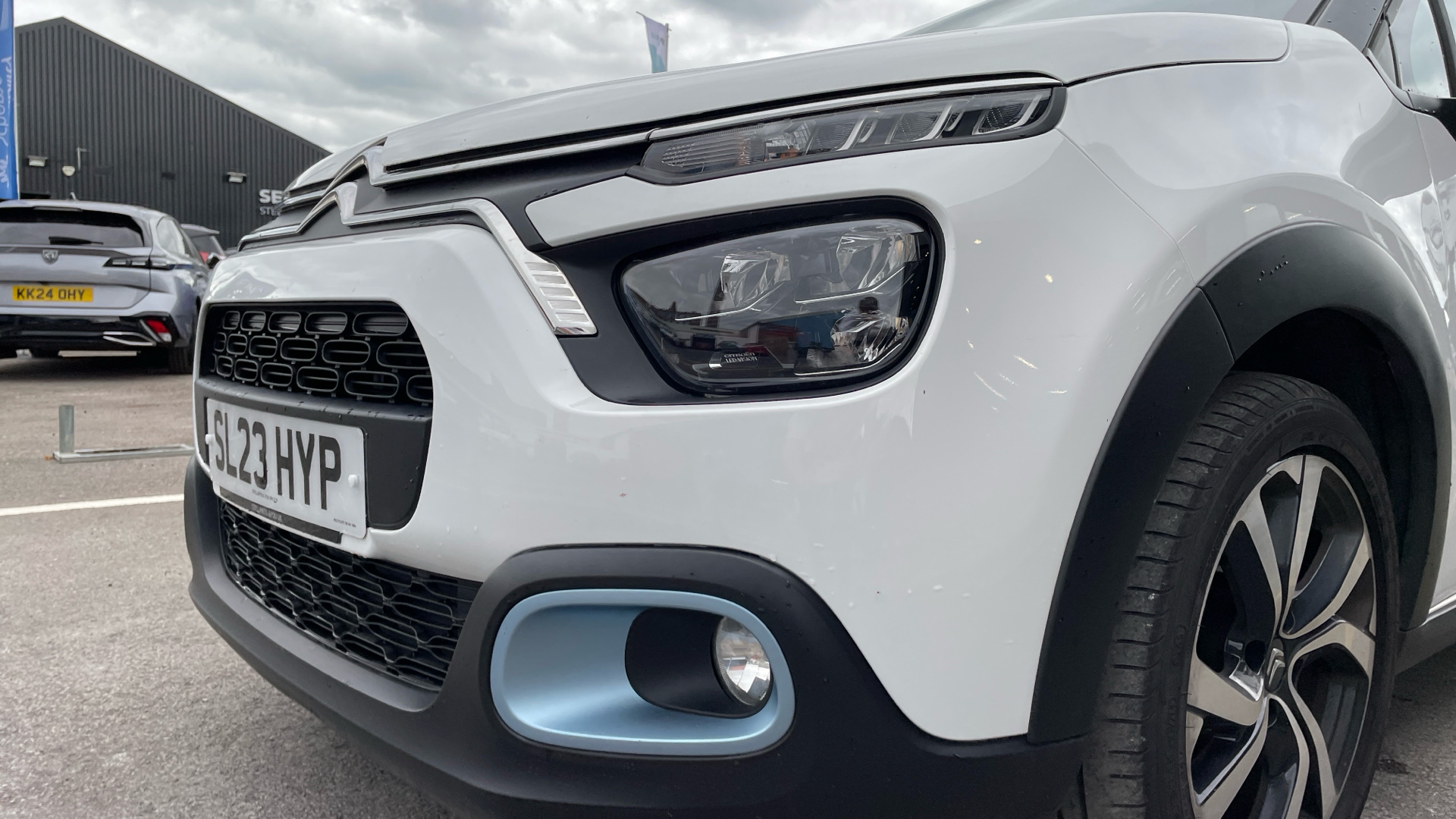 car image