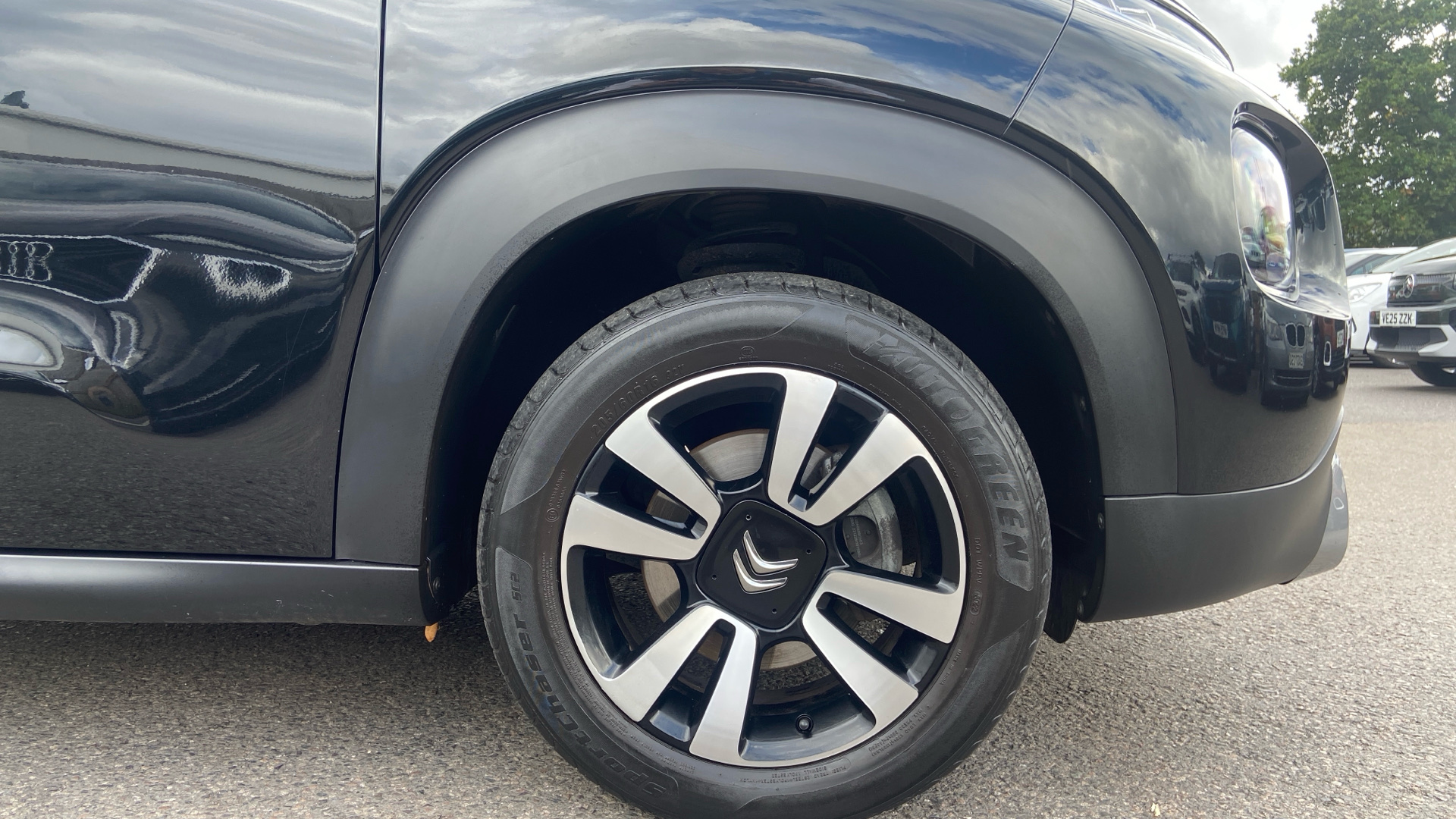 car image