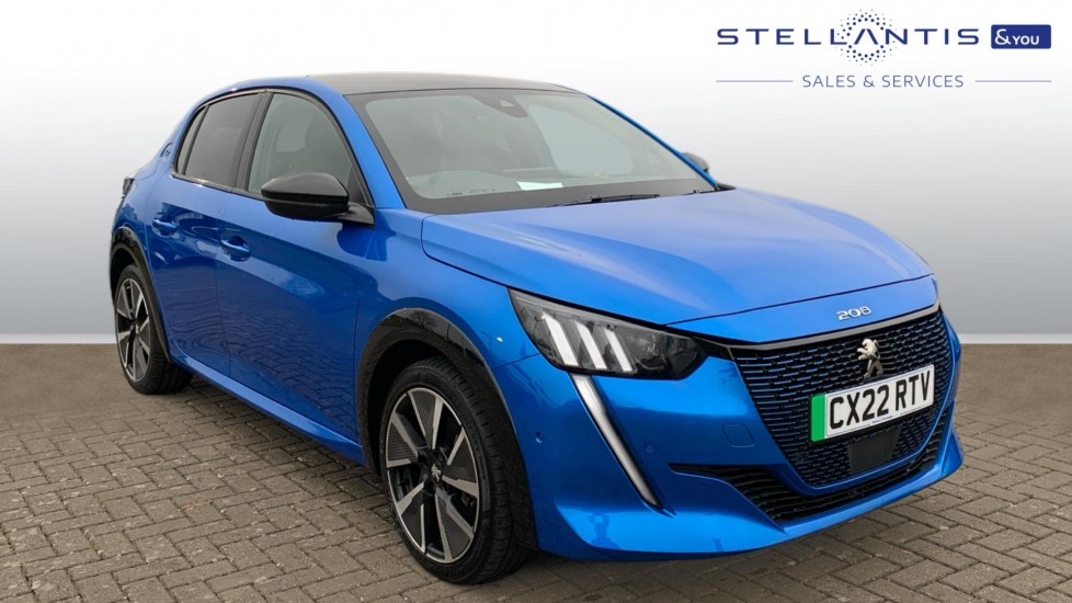 None Peugeot 208 50kWh GT Hatchback 5dr Electric Auto (7kW Charger) (136 ps) Cash Price photo