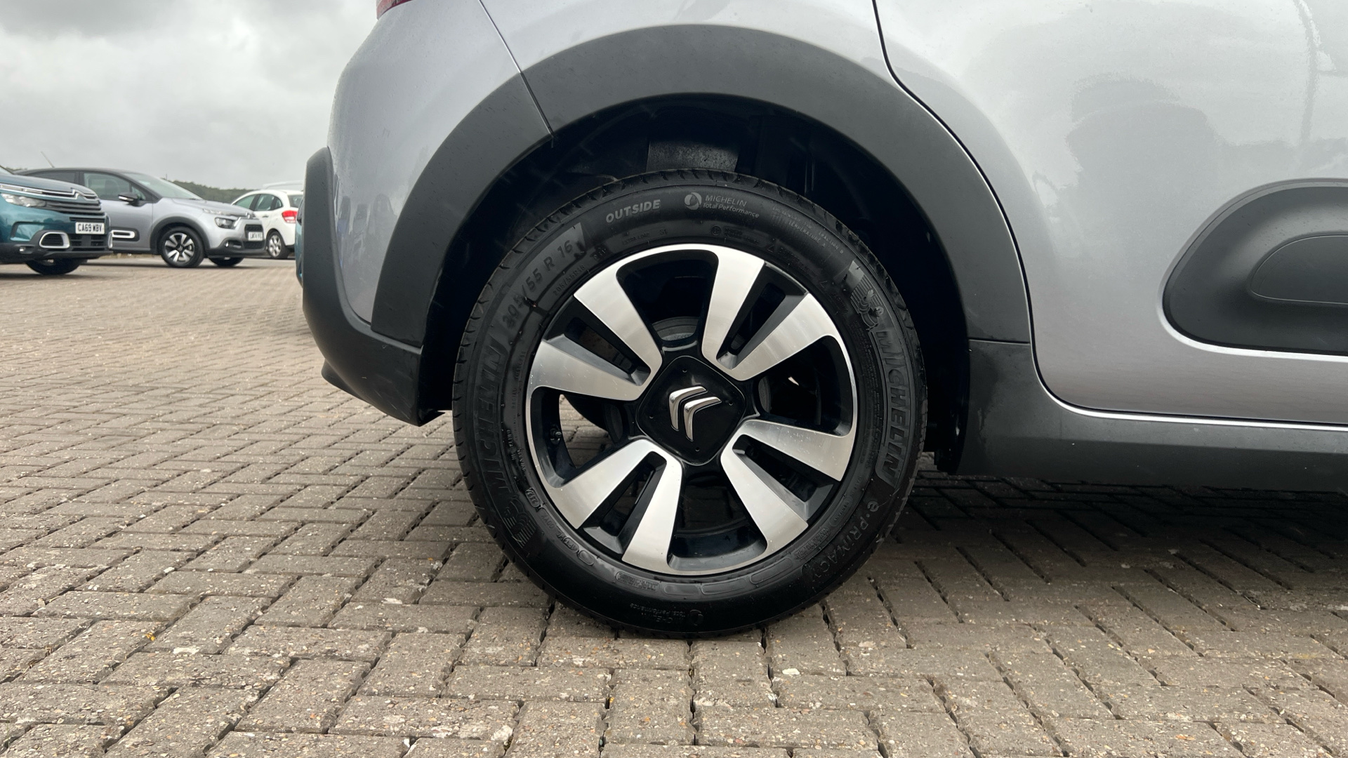 car image