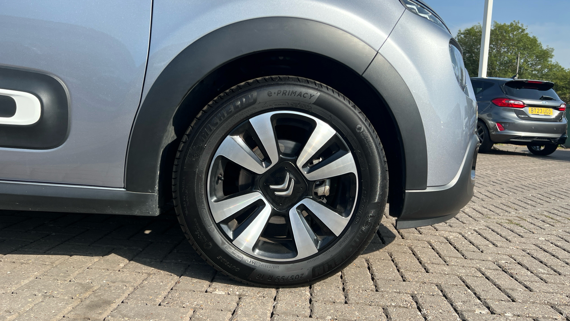 car image