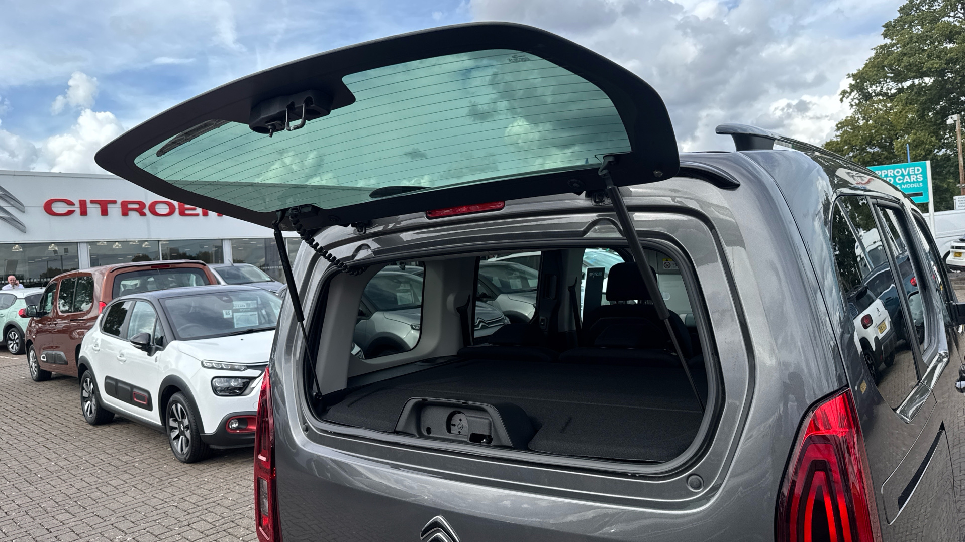 car image